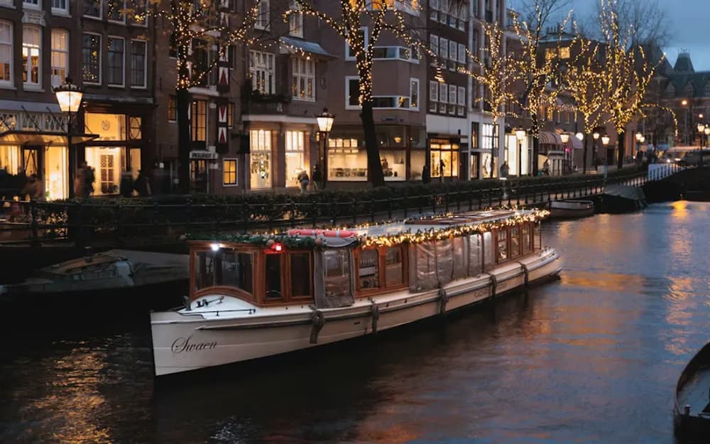 Amsterdam Guided Canal Cruise