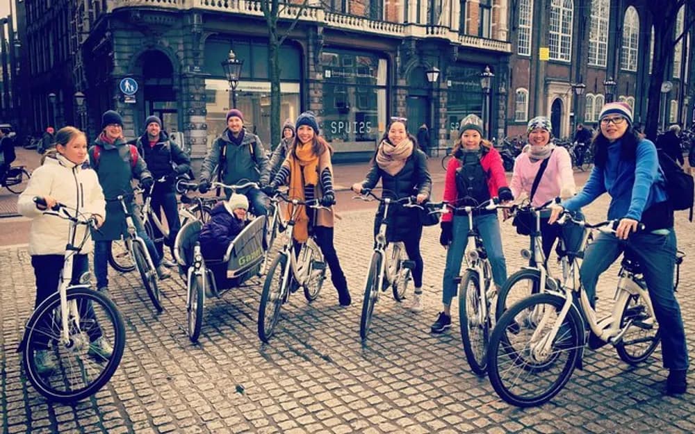 Amsterdam Bike Tour: Highlights and Hidden Gems