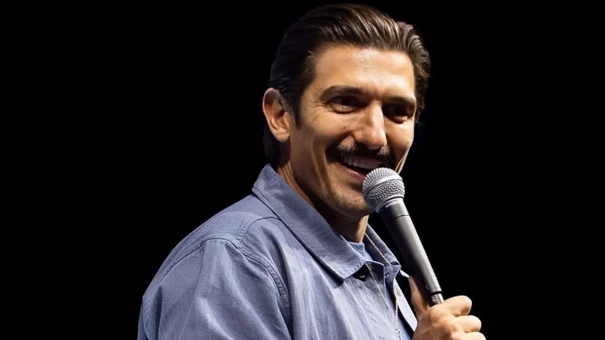 Andrew Schulz portrait
