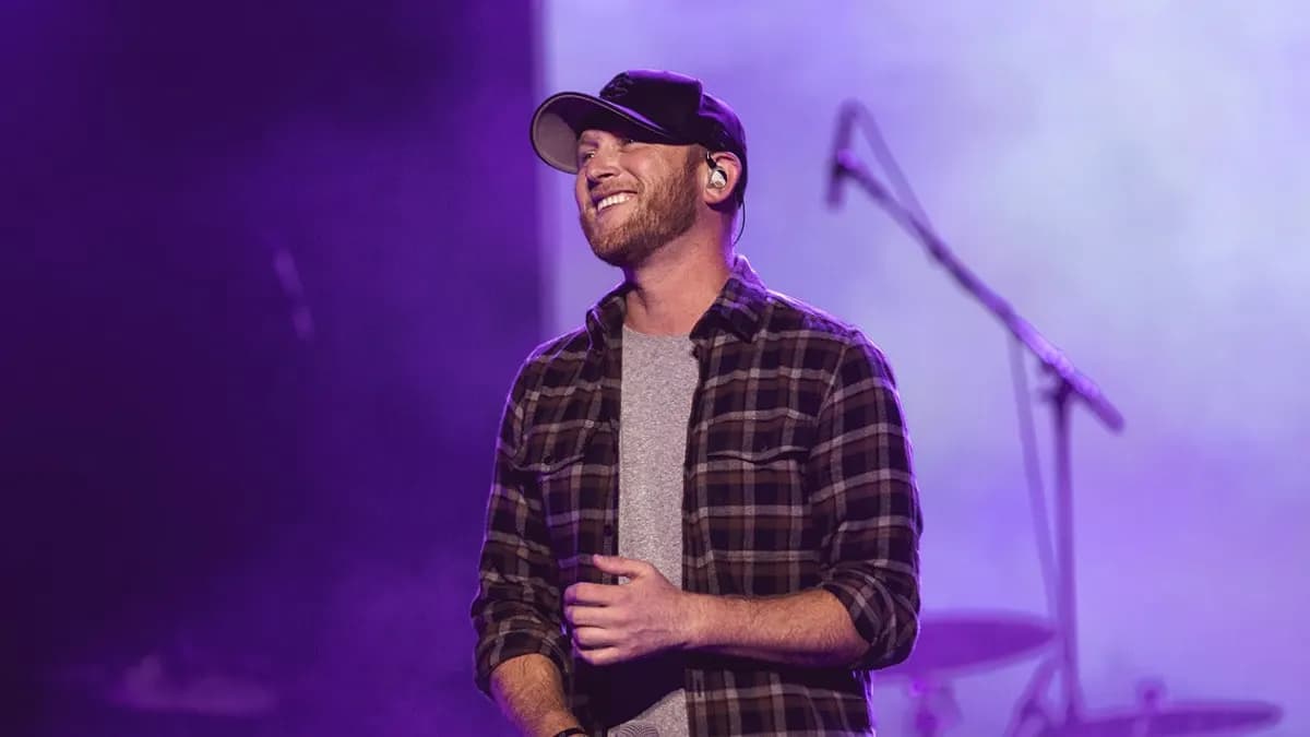Cole Swindell at The Sandbar at Red Rocks Casino
