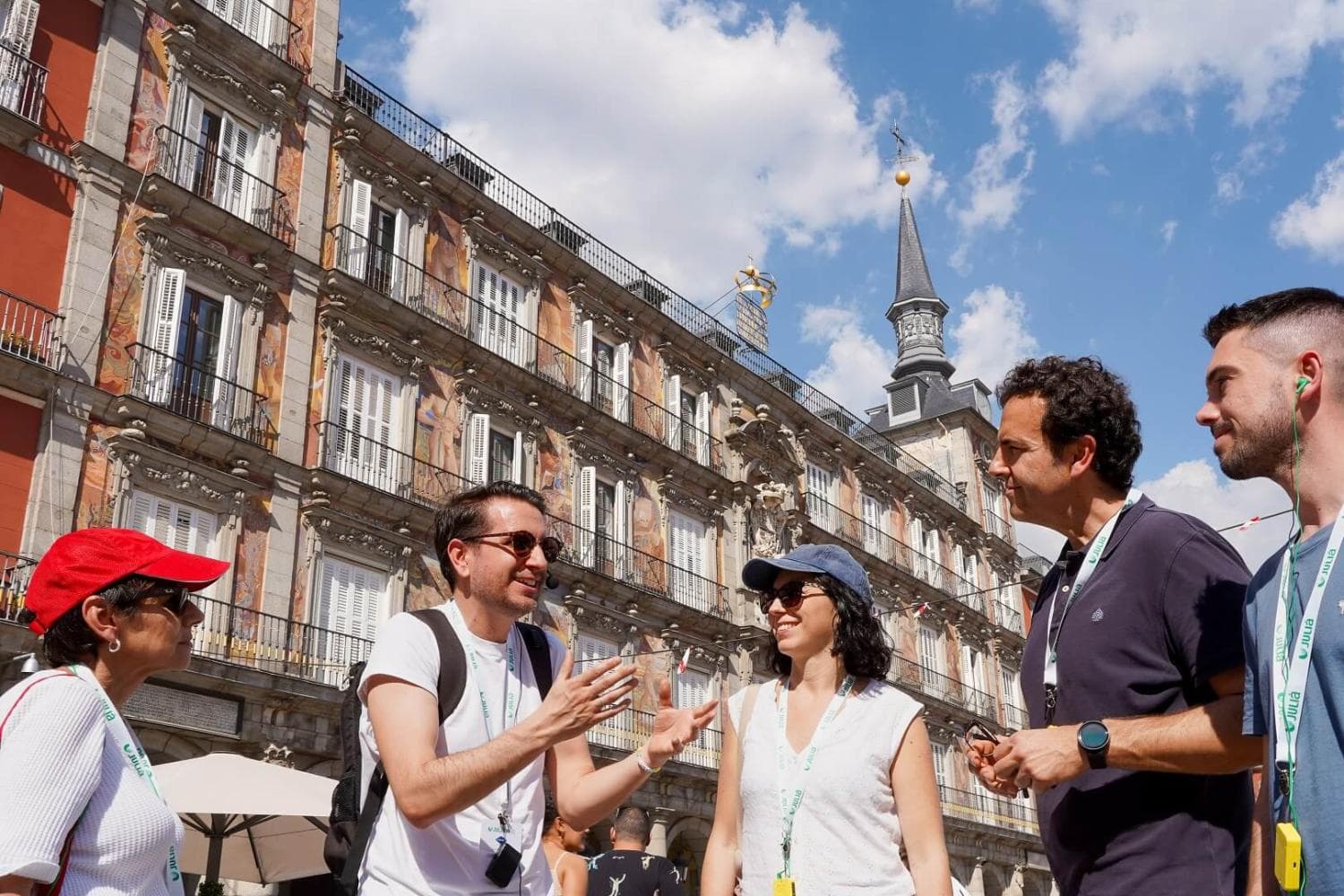 Madrid Bus Tour with Royal Palace Guided Tour