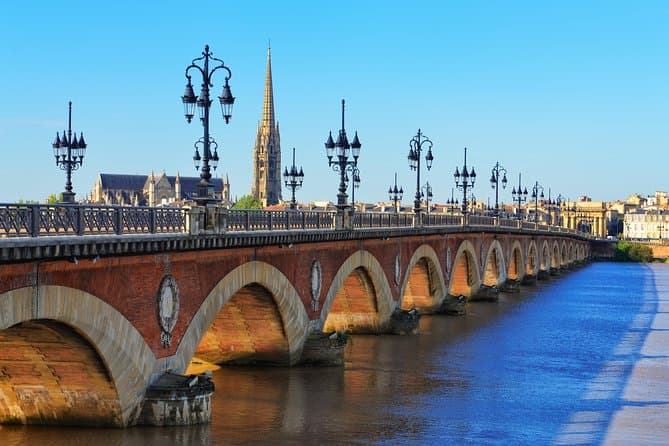 Bordeaux Guided Tour