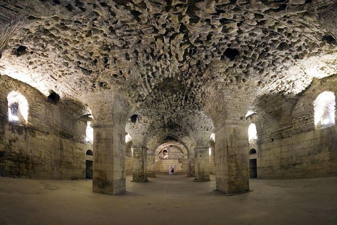 Split Game of Thrones Tour with Diocletian's Palace Cellar