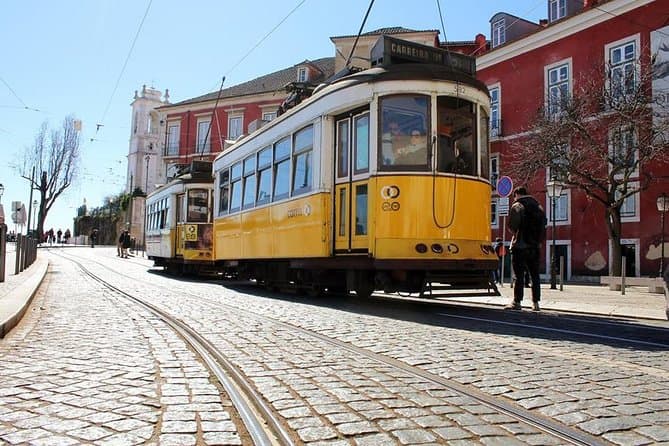 Lisbon Private Tour by Car