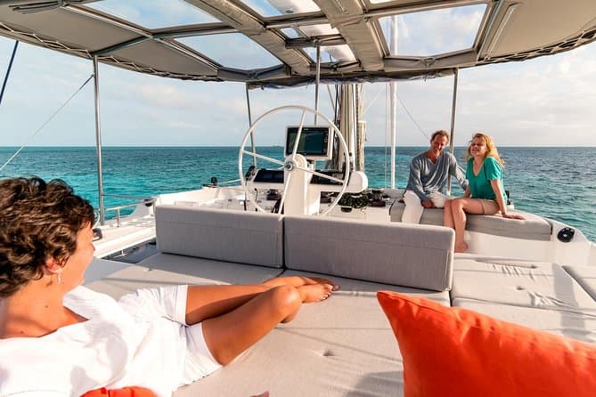 Catamaran Cruise with BBQ and Open Bar from Amoudi Bay