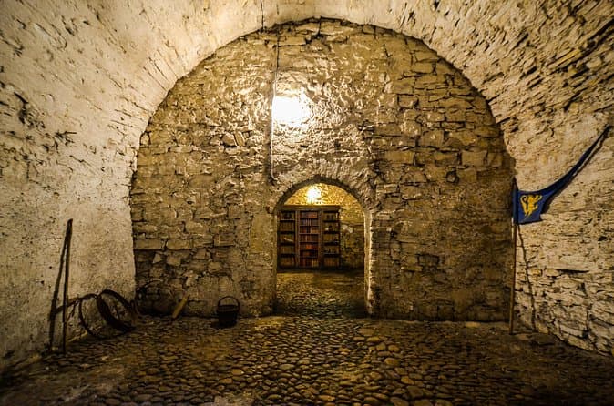 Prague Oldtown and Dungeon Tour