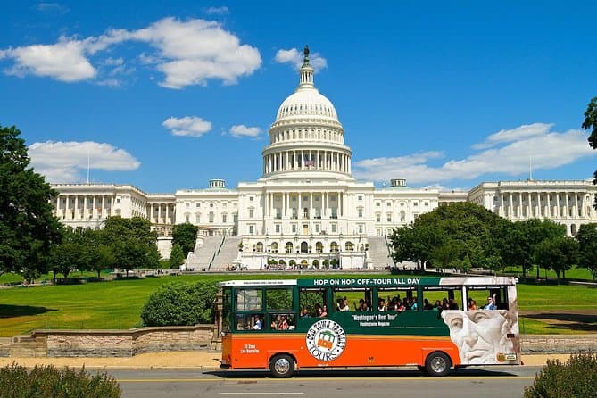 Washington DC Hop-On Hop-Off Trolley Tour
