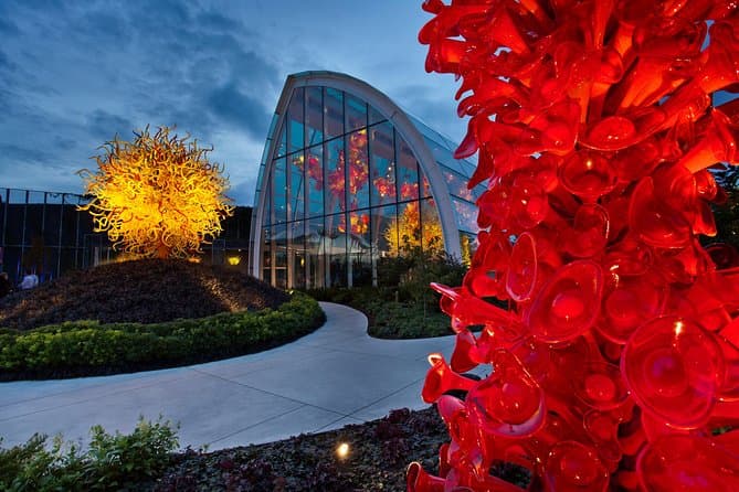 Seattle Space Needle and Chihuly Garden and Glass Tickets