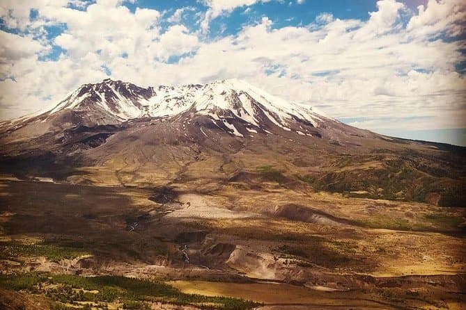 Mount St. Helens Day Trip from Seattle