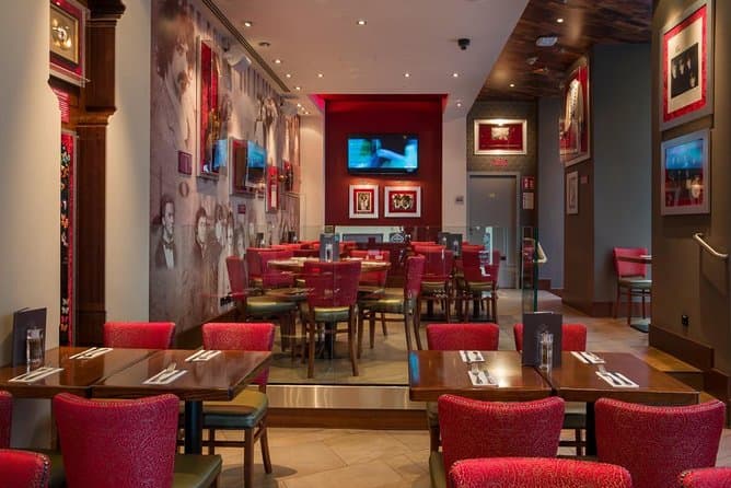 Hard Rock Cafe Vienna including Meal