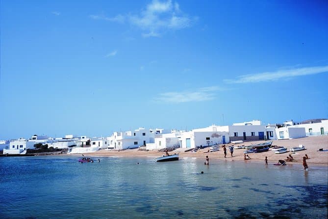 Round Trip Ferry Tickets from Lanzarote to La Graciosa