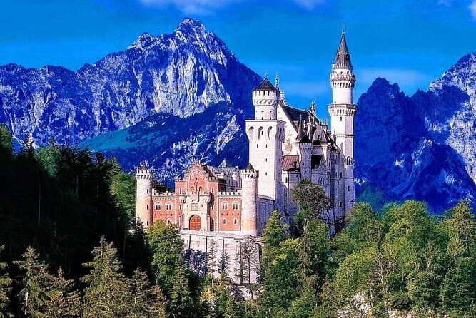 Neuschwanstein Castle Private Day Trip from Munich