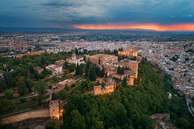 Granada Alhambra and Generalife Private Tour