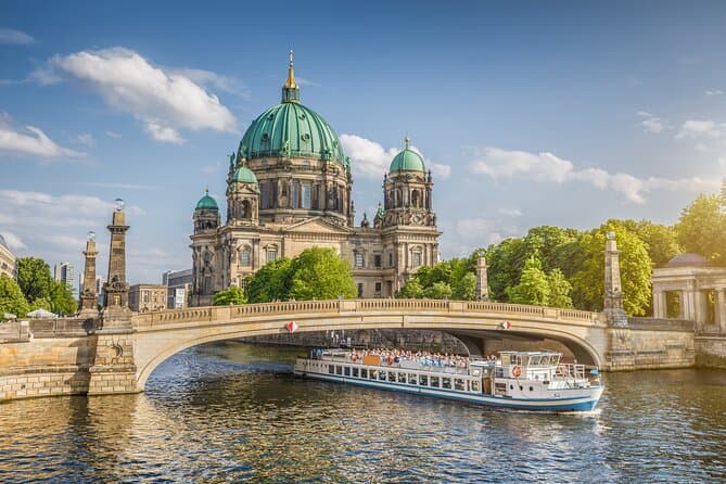 Berlin Private Tour with Boat Cruise