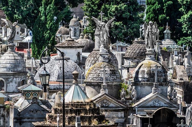 Buenos Aires La Recoleta Cemetery Tour