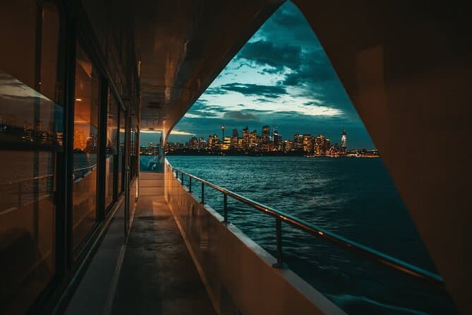 Sydney Harbour Dinner Cruise