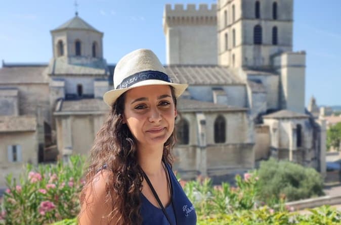 Avignon Tour with Palais des Papes Guided Tour