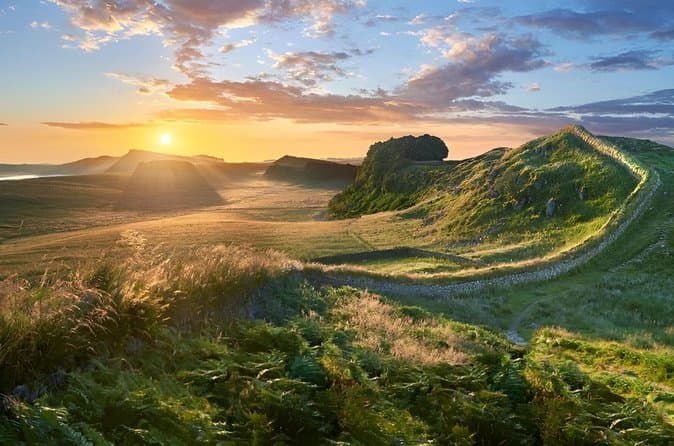 Rosslyn Chapel and Hadrian's Wall Day Trip from Edinburgh