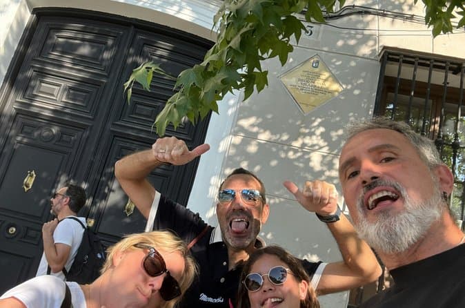 Madrid Scavenger Hunt with App: Ghosts of Madrid