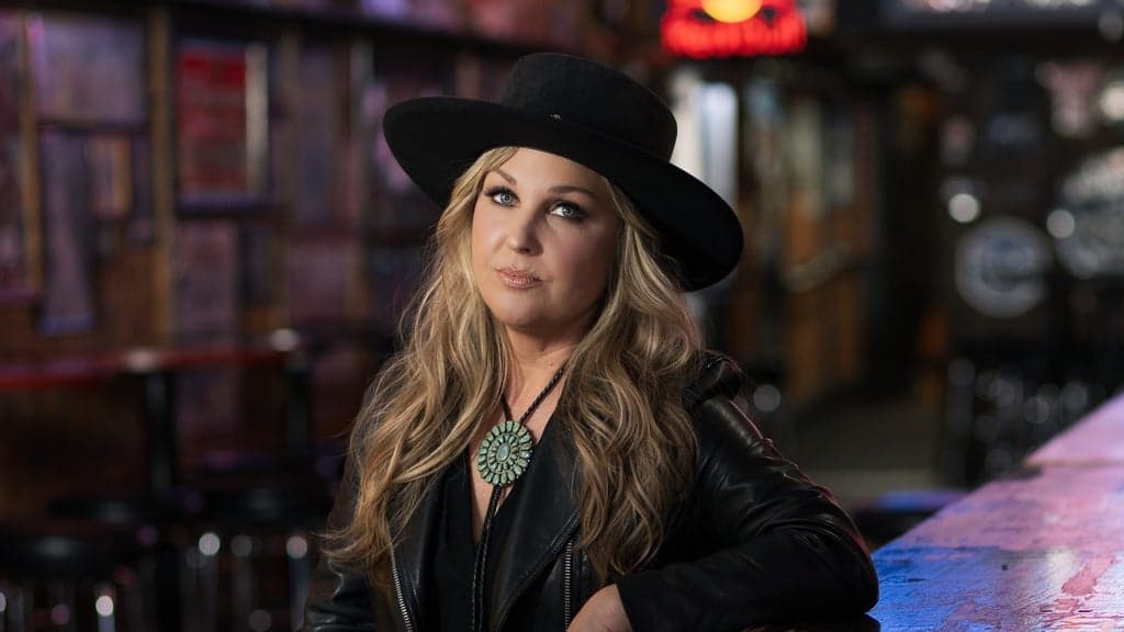 Sunny Sweeney, Addison Johnson at Chickie Wah Wah