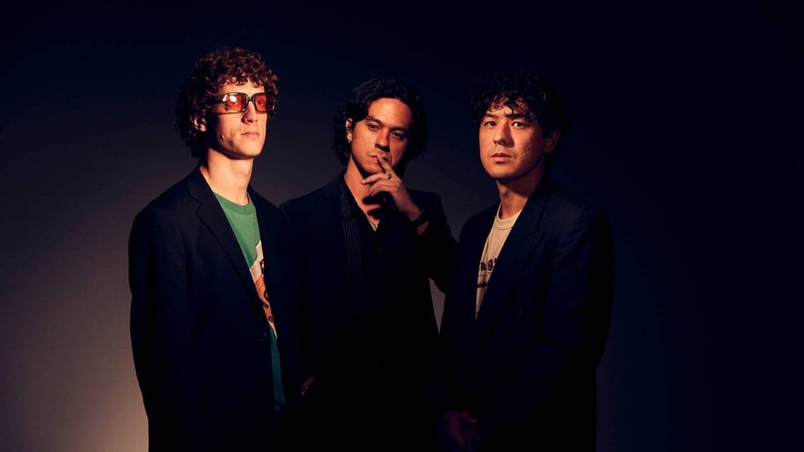 Last Dinosaurs at The Tivoli