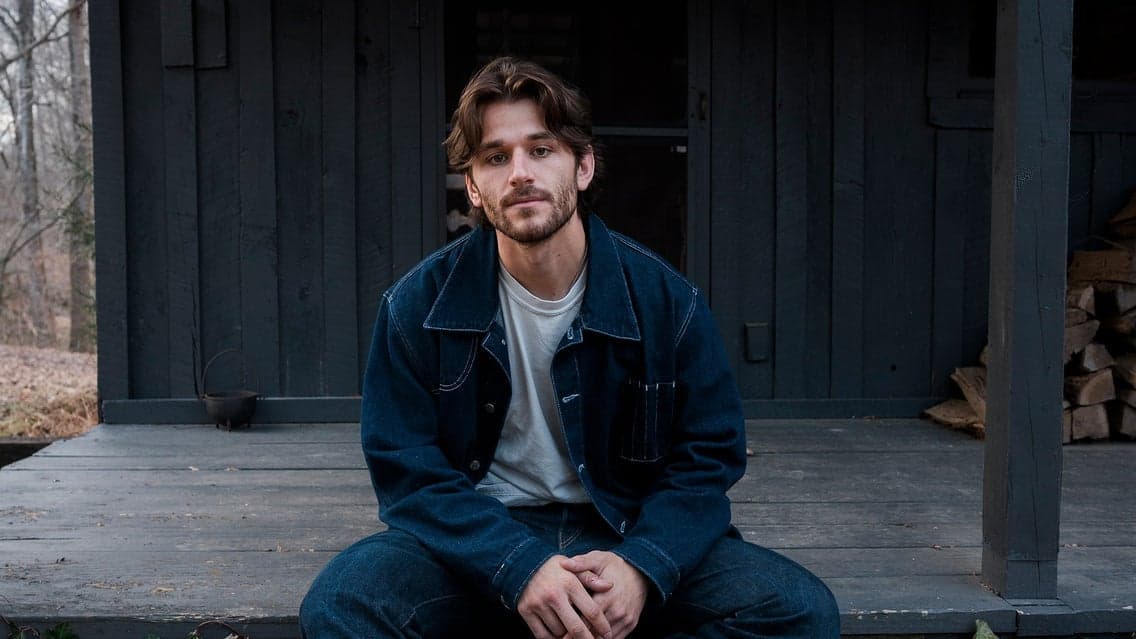 Jonah Kagen at The Mill & Mine
