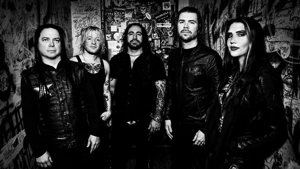 Saliva at El Corazon
