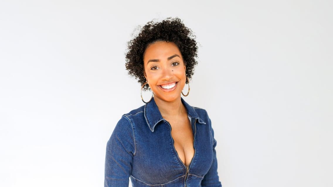 Eva Evans at Punch Line Comedy Club - Sacramento