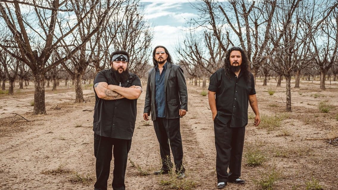 Los Lonely Boys (18 and Over) at Billy Bob's