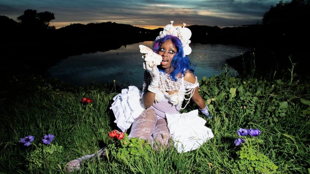hemlocke springs: the apple tree under the sea tour at Music Box