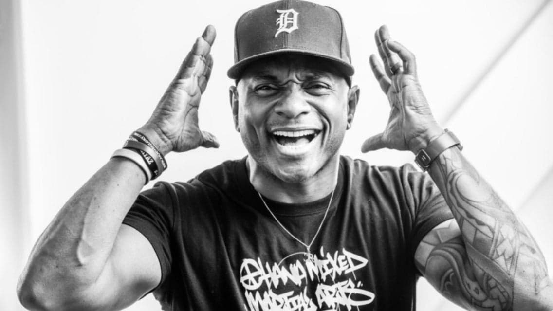 Tony Roberts at Punch Line Comedy Club - Sacramento