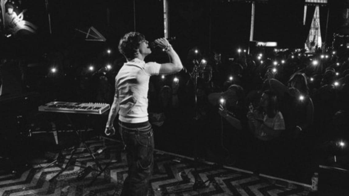 Ezra Setlist Guide · 2026