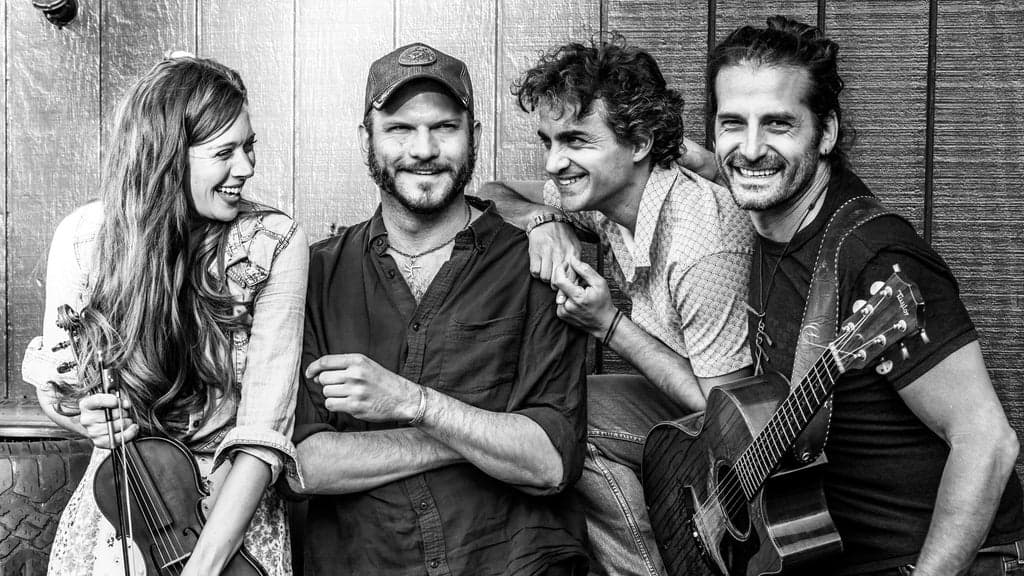 Drew Martin x Adam Ezra Group at Tractor