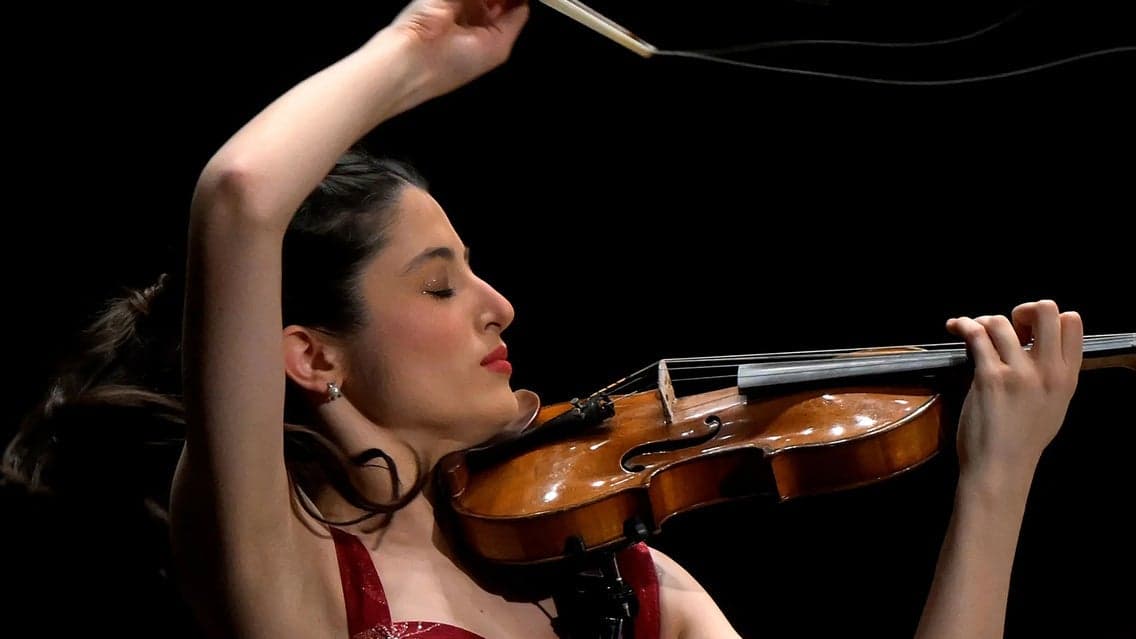 Maria Duenas Plays Korngold at Meridian Arts Centre: George Weston