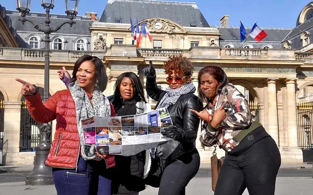 Paris Private Tour with a Professional Photographer