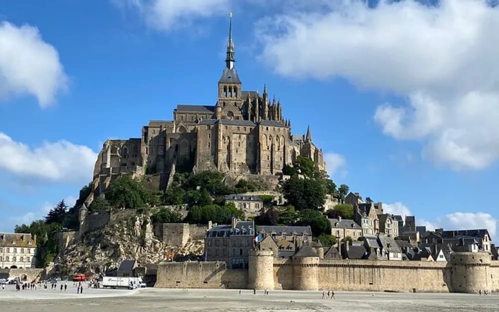 Mont-Saint-Michel Day Trip from Paris with Calvados Tasting