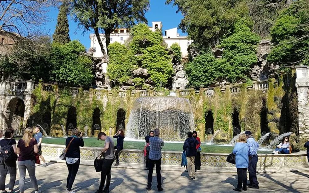Villa d'Este and Hadrian's Villa Day Trip with Lunch from Rome