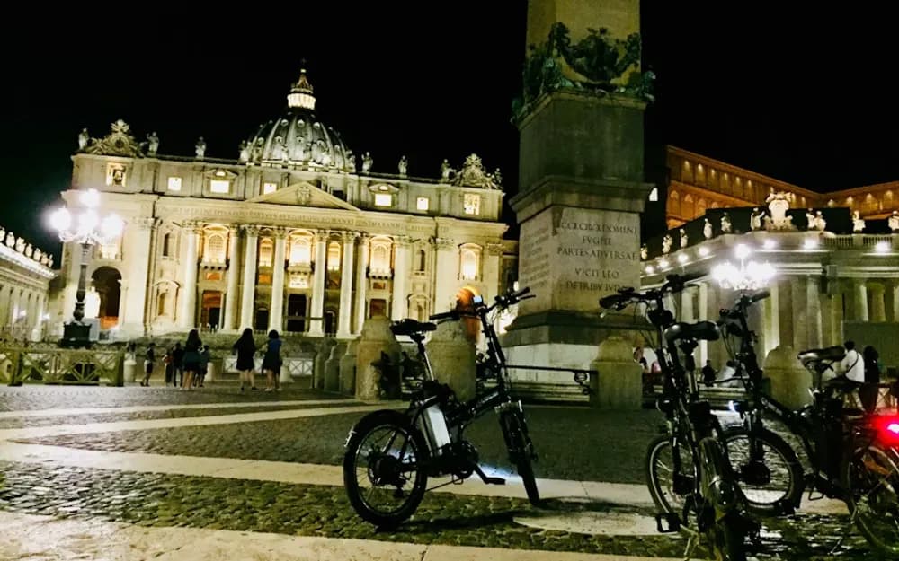Rome Food and Wine Tasting E-Bike Night Tour