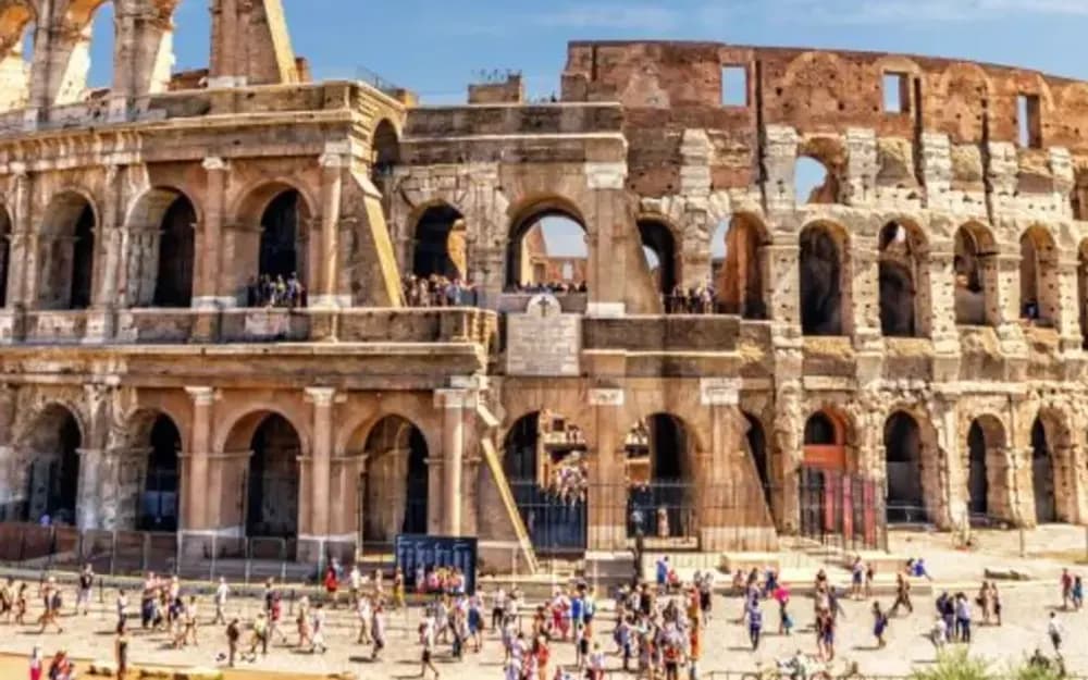 Colosseum Guided tour with arena access & Roman Forum and Palatine Hill