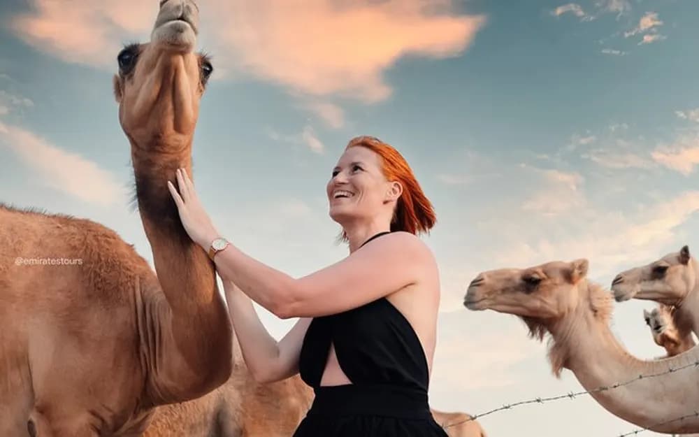 Abu Dhabi Overnight Desert Experience with Dinner and Breakfast
