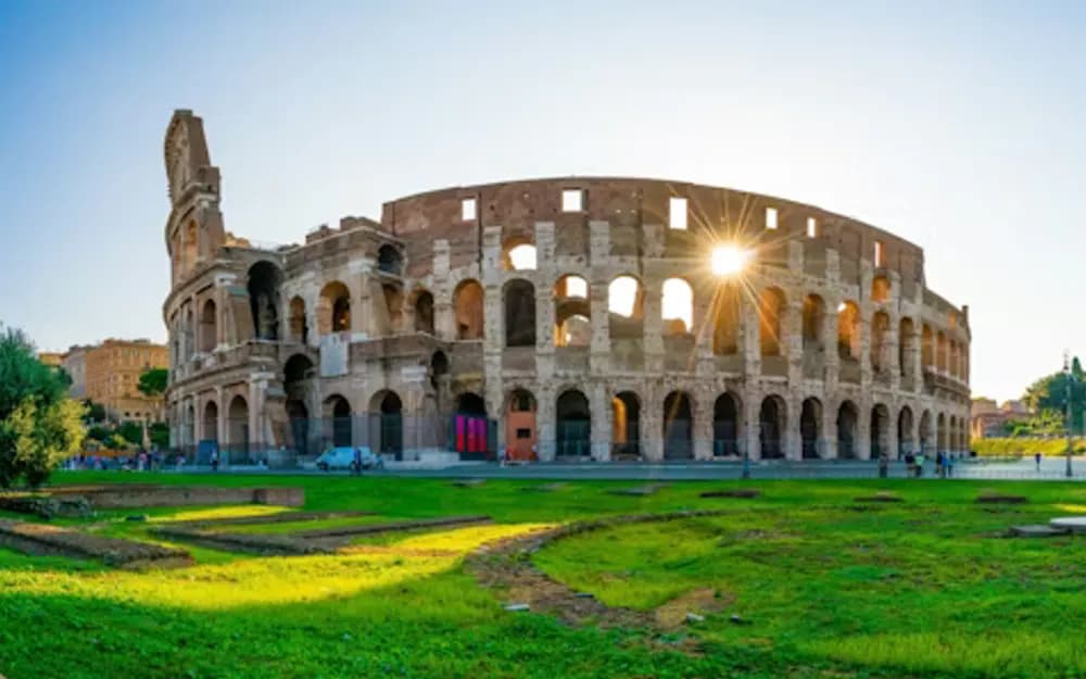 Colosseum & Roman Forum + Immersive Ancient Rome Experience