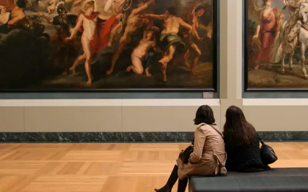 Louvre Museum Guided Tour