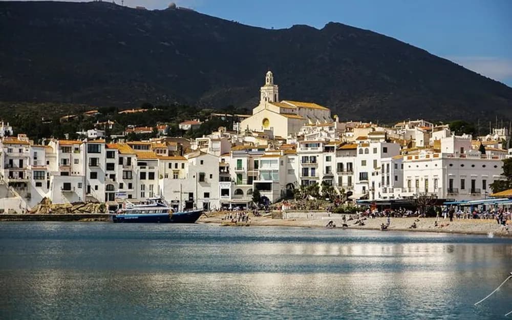 Girona, Figueres and Cadaques Day Trip from Barcelona