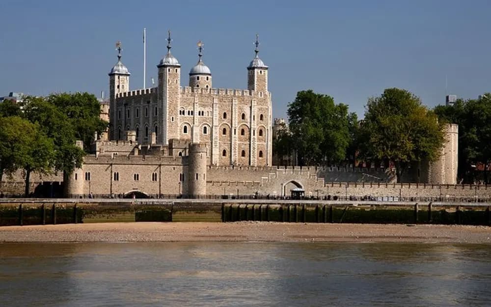 Tower of London Tickets Including Crown Jewels and Beefeater Tour