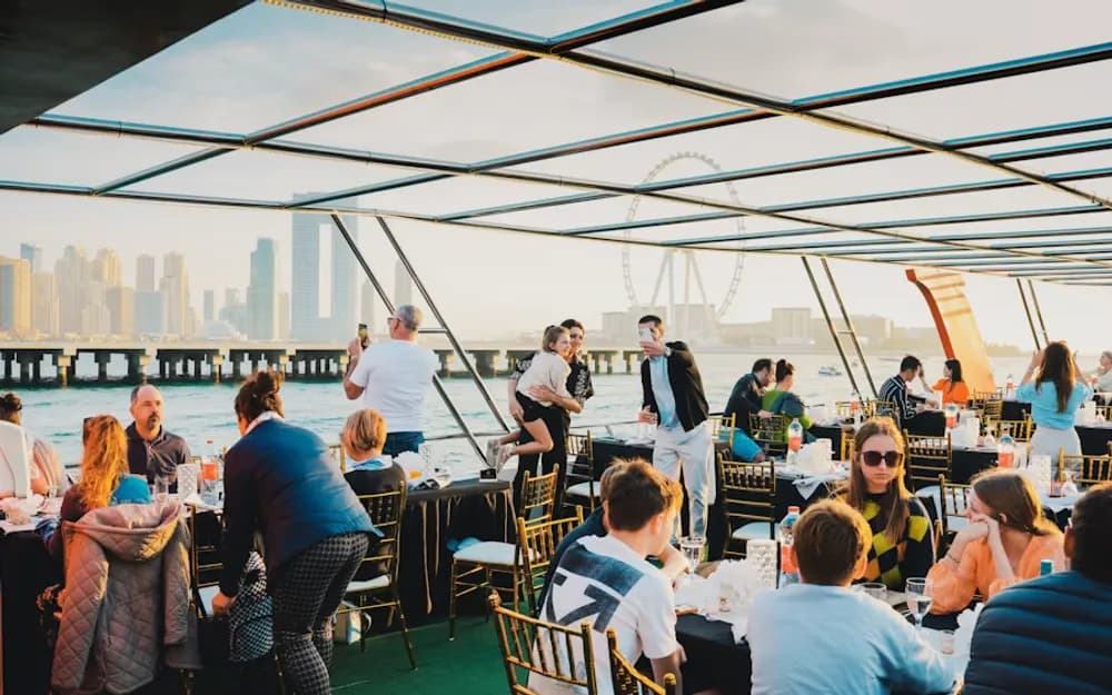Dubai Marina Cruise with Dinner and Live Music