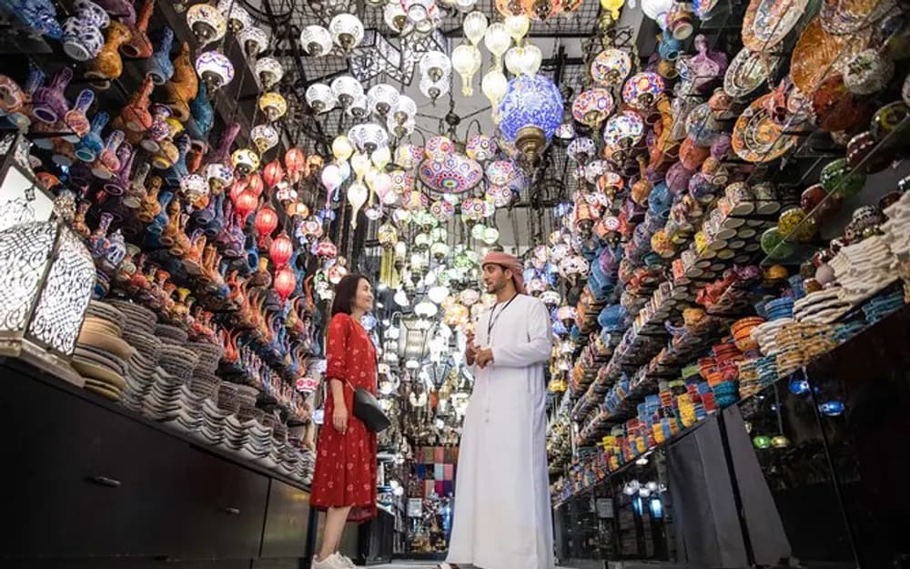 Dubai Guided Tour with Street Food
