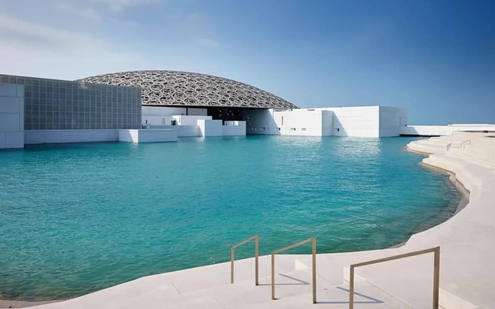 Abu Dhabi Day Trip from Dubai with Mosque Sheik Zayed and Louvre Museum Tickets