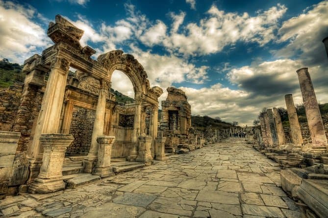 Ephesus and Pamukkale 2-Day Trip from Istanbul