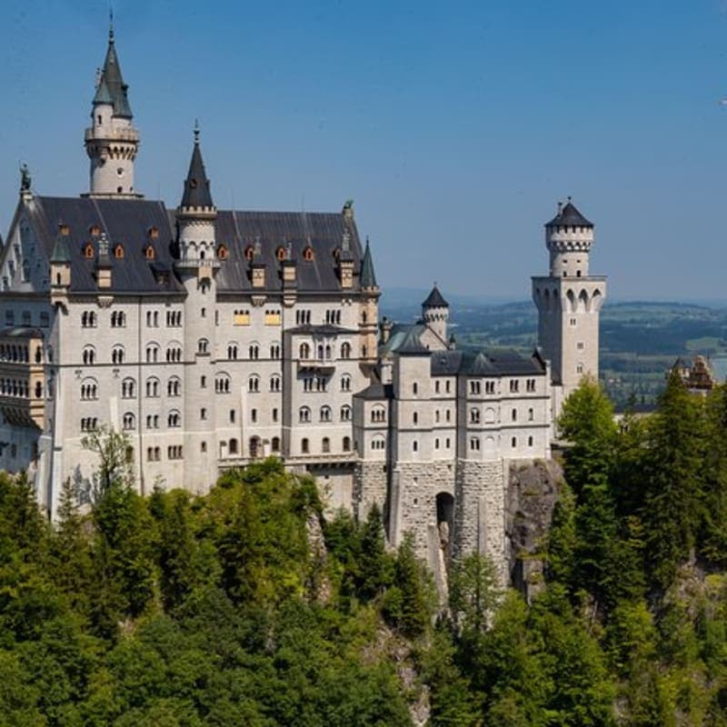 Neuschwanstein Castle and Linderhof Palace Day Trip from Munich