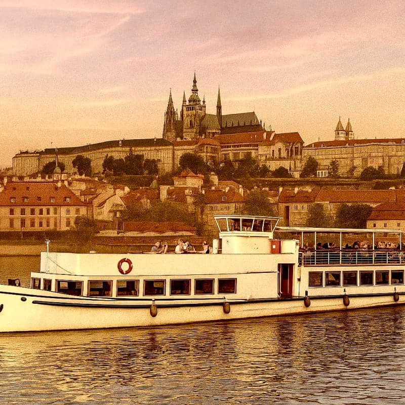 Prague Historic Boat Tour with Snack and Drink